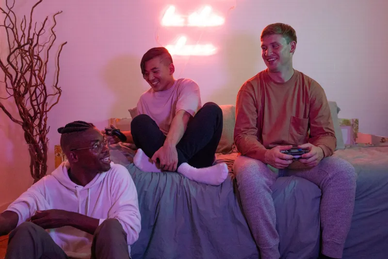 Different Games, Same Crew: How to Keep Your Squad Tight When Everyone's Playing Something Else
